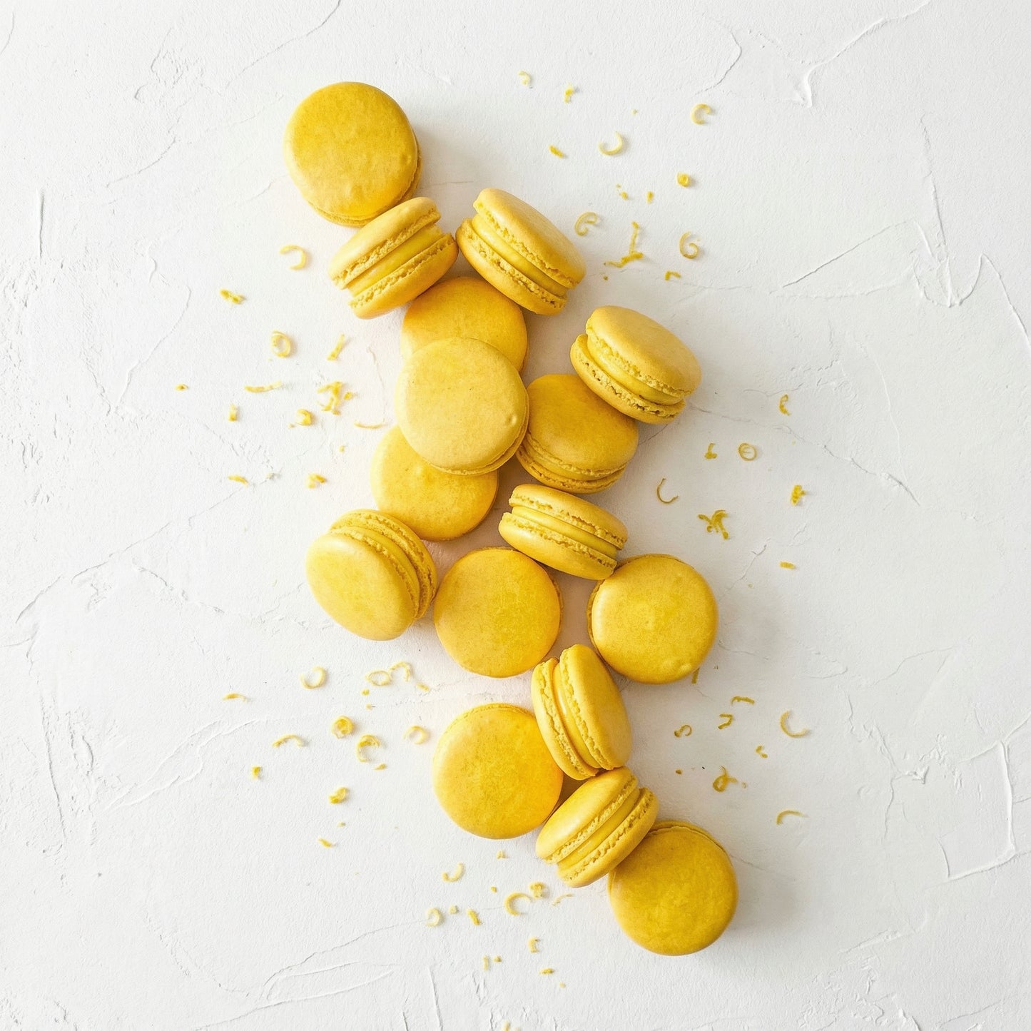 Lemon macarons with lemon zest