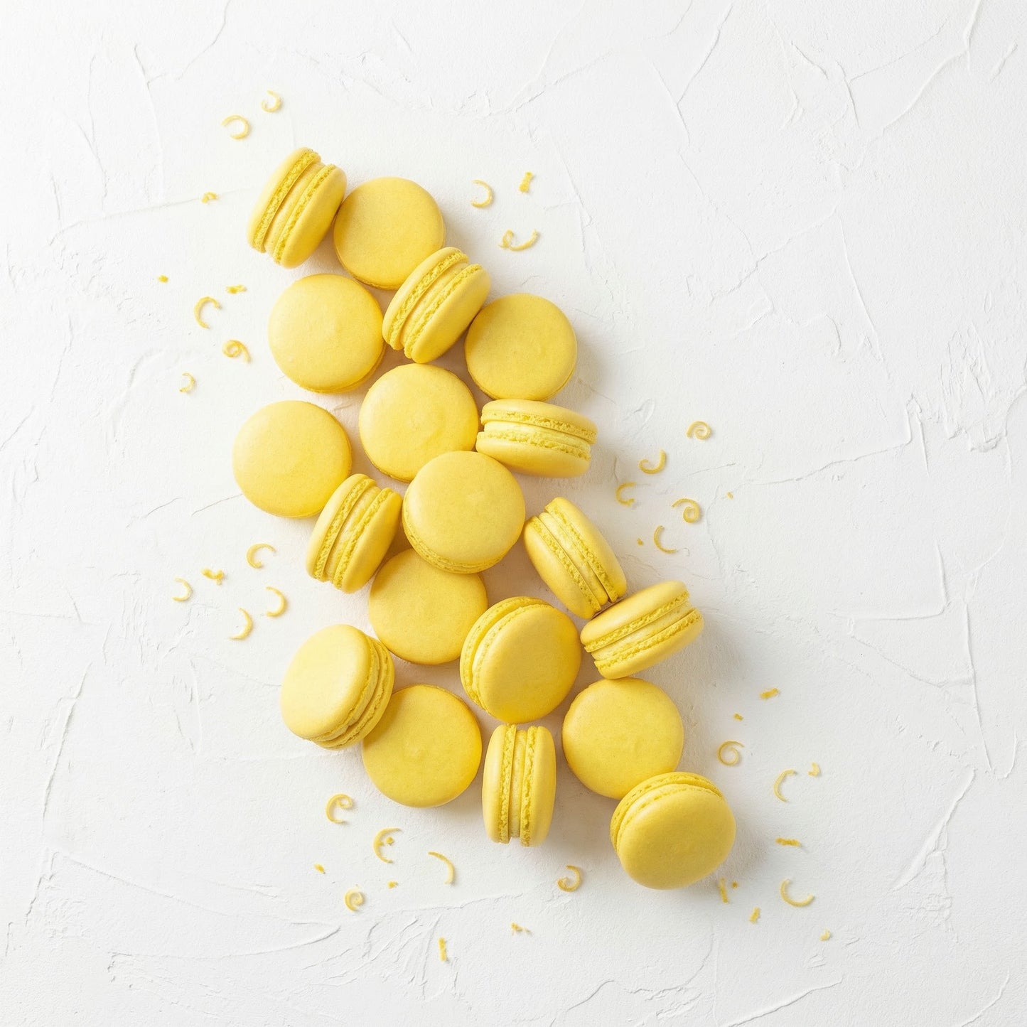 Lemon macarons with lemon zest