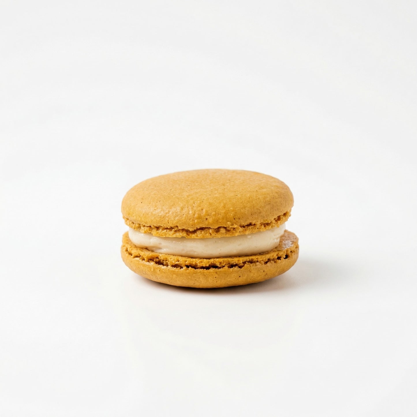Salted caramel macaron